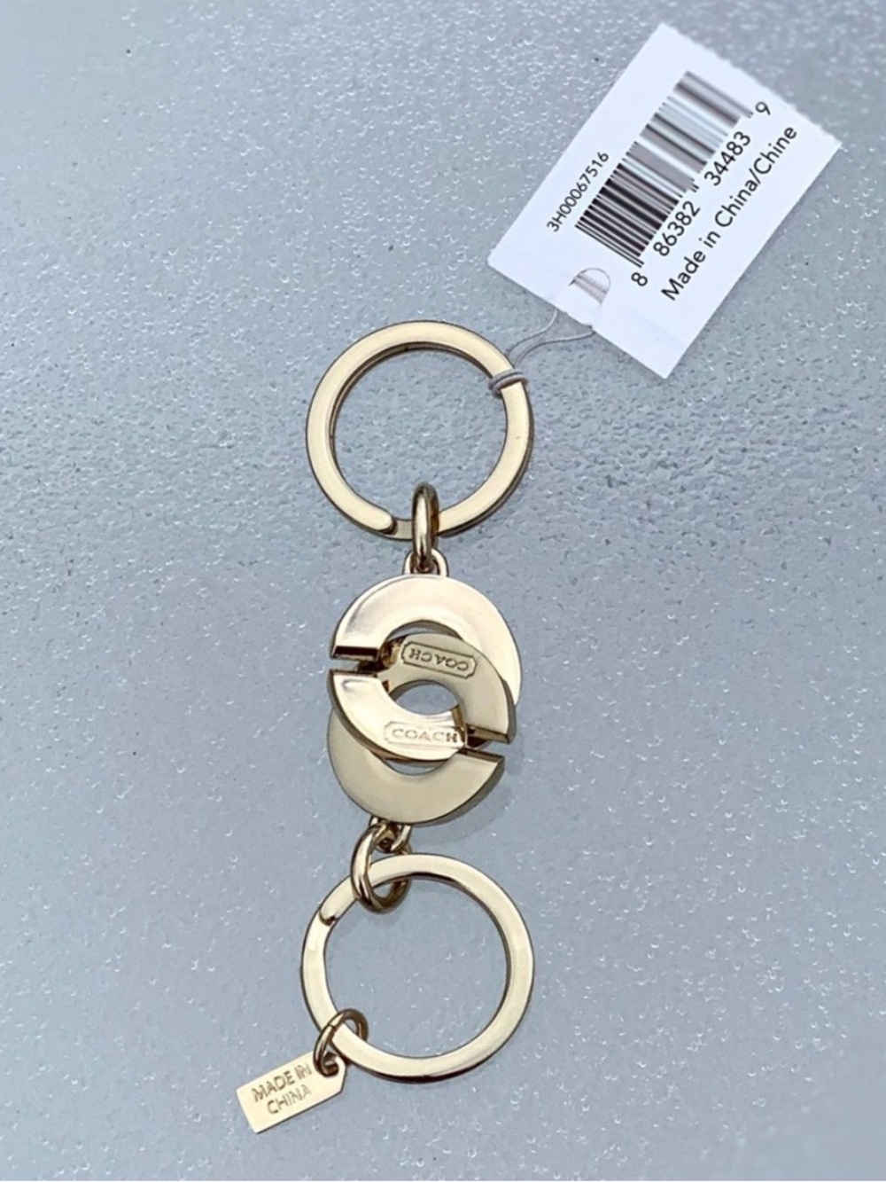 Coach Interlocking C Crystal Rhinestones Bling White and Gold Tone Valet Key Fob - Picture 4 of 4